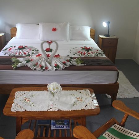 Daniella'S Bungalows Bel Ombre Luaran gambar