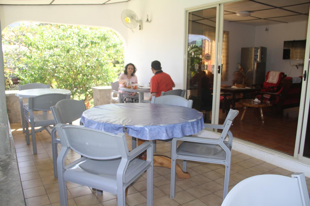 Daniella'S Bungalows Bel Ombre Luaran gambar