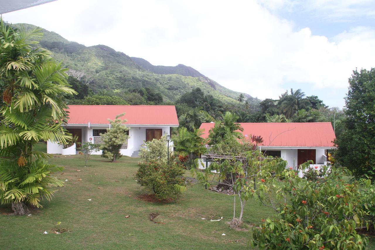 Daniella'S Bungalows Bel Ombre Luaran gambar