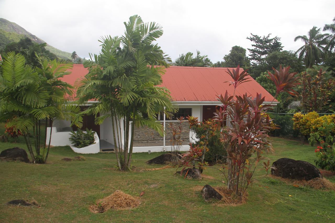 Daniella'S Bungalows Bel Ombre Luaran gambar