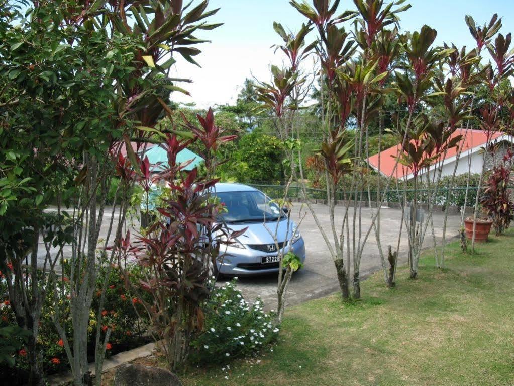 Daniella'S Bungalows Bel Ombre Luaran gambar